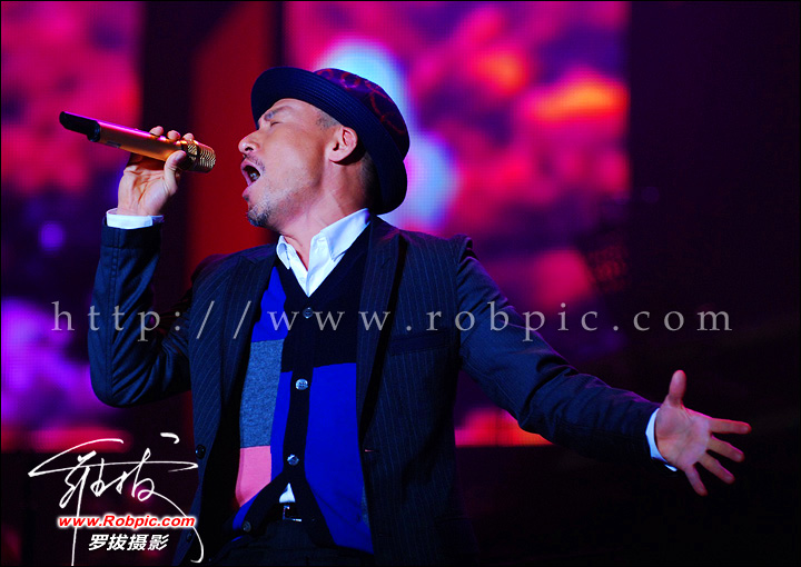 2009轩尼诗炫音之乐张学友广州荣耀献唱 www.robpic.com